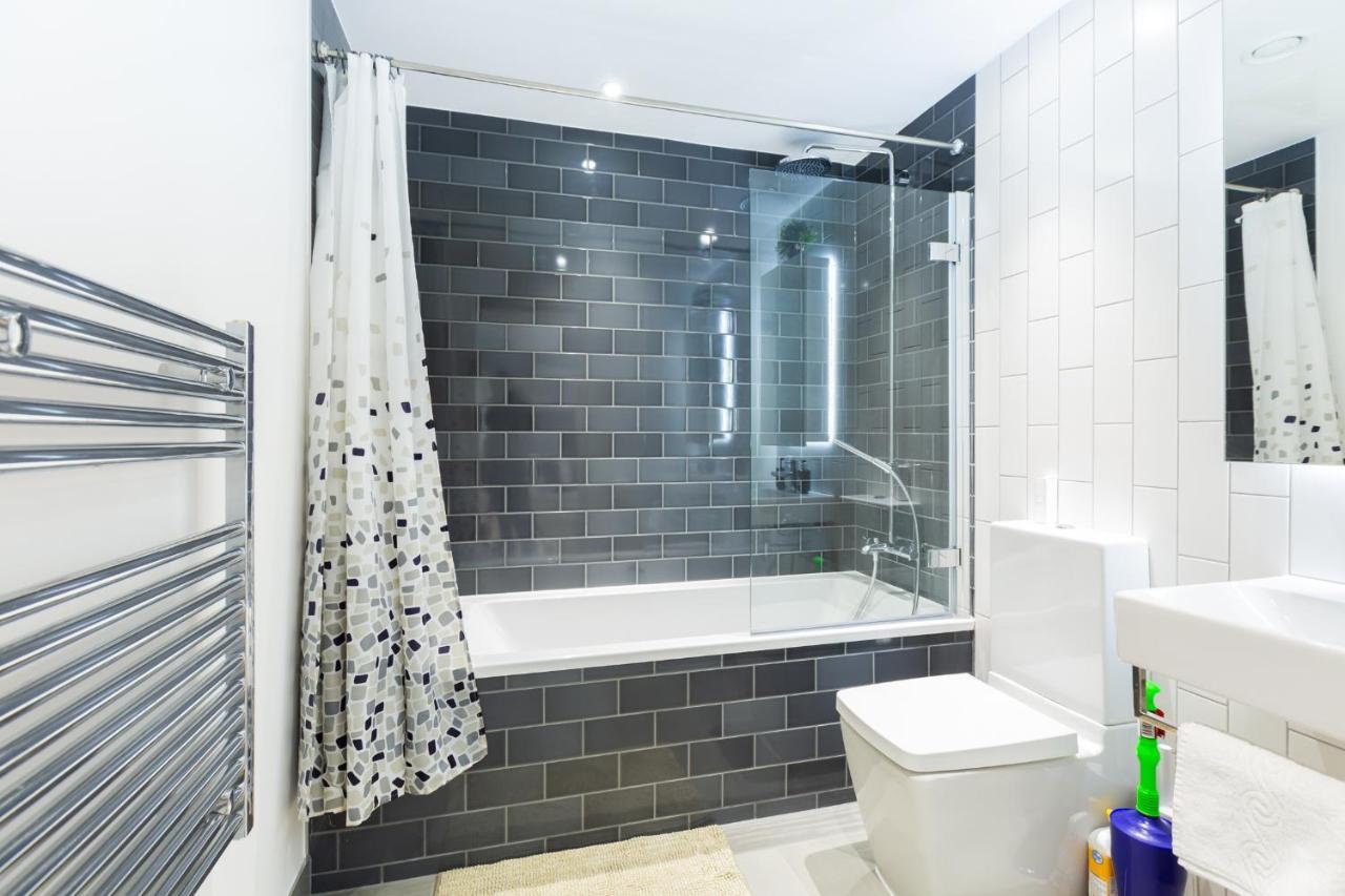 Austin David Apartments Royal Wharf لندن المظهر الخارجي الصورة